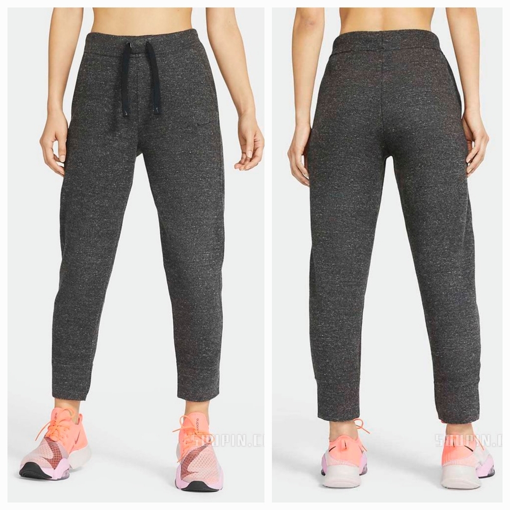 Nike Women's Therma Fit Knit Relaxed Tapered Charcoal Gray Jogger Pants Size S